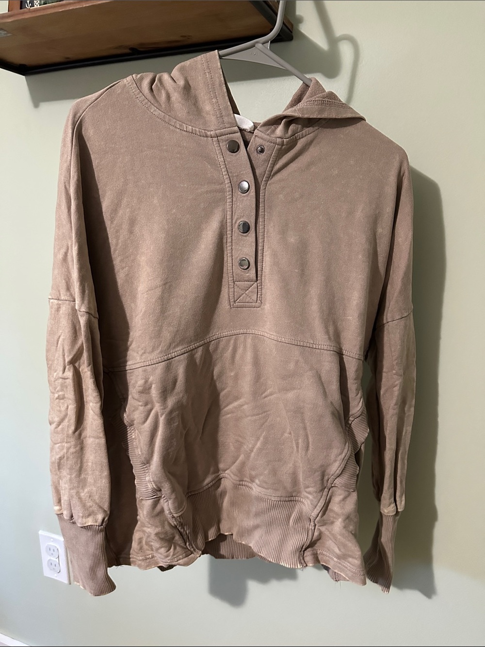 Zenana Outfitters Women's Hooded Pullover in Taupe